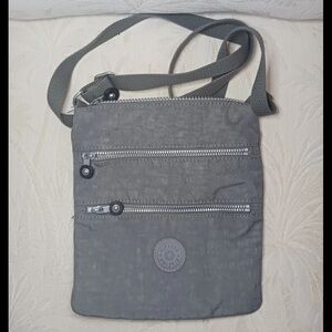 Kipling Crossbody Bag Purse, light gray, one size, EUC!